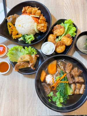  at Greendot 绿一点 - Bishan in Central Singapore