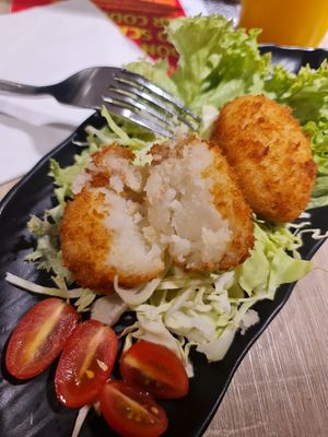 Takakura Organic Potato Korokke ~ 10/11/22 at Greendot 绿一点 - Bishan in Central Singapore