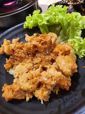 Crispy nuggets at Greendot 绿一点 - Bishan in Central Singapore