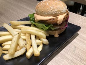 Vegan burger at Greendot 绿一点 - Bishan in Central Singapore