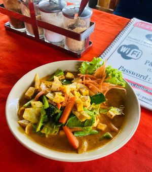 Penang curry with tofu at P & T Hostel in Koh Samui