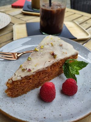 Vegan Carrotcake at Nana in Heidelberg