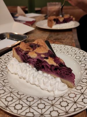 Blaubeer-Kürbis-Kuchen at Nana in Heidelberg