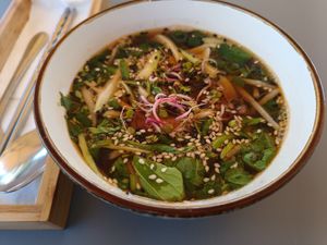 Vegan Chinese boullion at Przyganiał Kocioł Wokowi in Gdansk