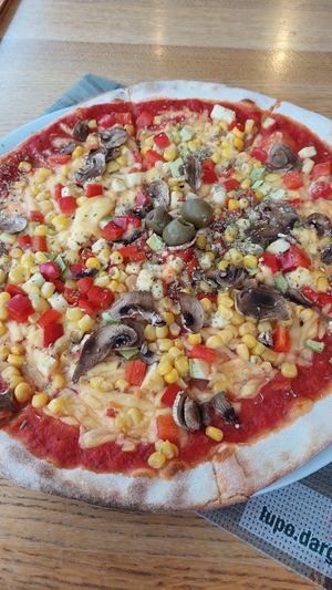 Vegetarian pizza at Lupo D'Argento in Zabljak