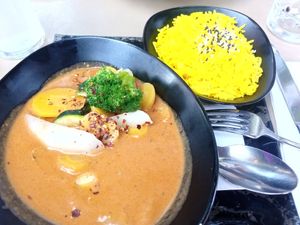 Vegan curry at LeichtSinn Vitalbistro in Salzburg