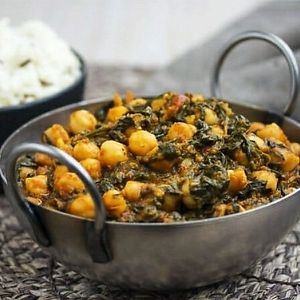 Garbanzos masala  preparación típica de la India at Naturalmente in San Felipe