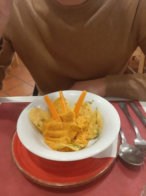 Hummus at Teff Vegetariano in Elche