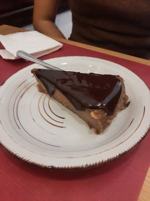 Tarta de plátano y chocolate VEGANA at Teff Vegetariano in Elche