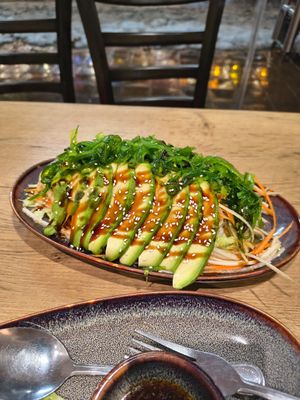 Seaweed salad with avocado and letuce at Kagi Bar in Bremen