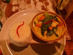 Thai green curry with tofu at 9 Elephants Thai Drink & Dine in Chester
