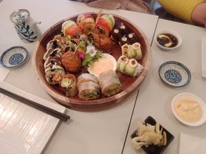 Mix para 2 personas at Ohana Sushi Vegan in Montreal