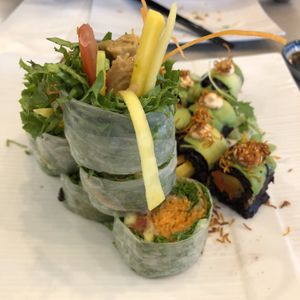 Bella + Yamoshinko at Ohana Sushi Vegan in Montreal