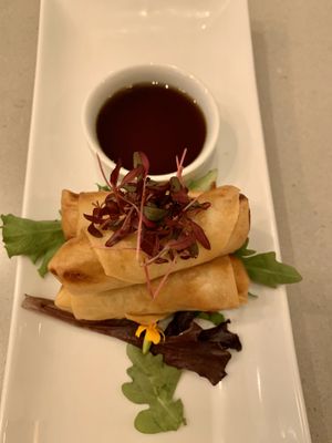 Fried rolls with veggies and mung bean at Ohana Sushi Vegan in Montreal