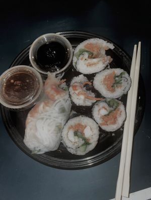 The “Save Our Oceans” sushi is absolutely phenomenal!!! Truly the best vegan sushi I’ve had in a very long time, and the spring rolls are just simply divine🌱🍙  at Loving Hut - Glendale in Glendale