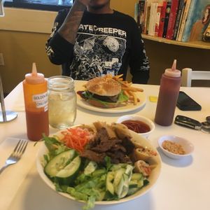 First time eating here! Everyone was so nice and the food was DELICIOUS, we’ll be back again :) at Loving Hut - Glendale in Glendale