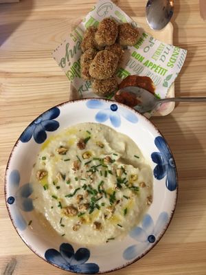 Nuggets y vychisoisse at Moniamour in Cuenca