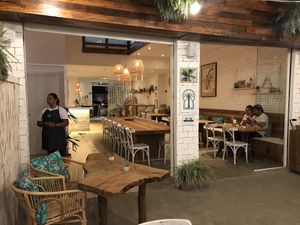 Serving Salloon at Casa Graviola in Brasilia