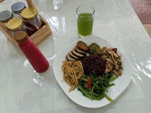 'economy rice' option at Maesai Health in Mae Sai