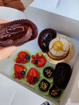 Our box of sweet stuff! at Leccornie in Milan