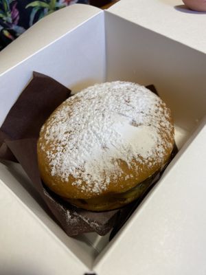 Maritozzo   at Leccornie in Milan