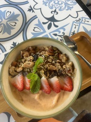 Smoothiebowl  at Phin Coffee in Hoi An