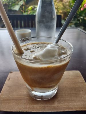 Peanut butter coffee ☕🥜 at Phin Coffee in Hoi An