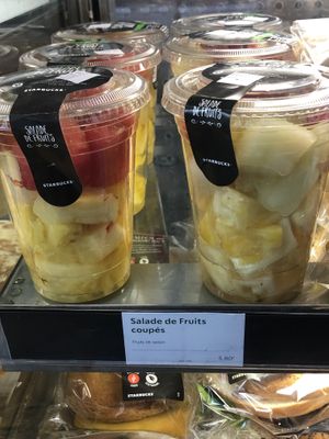 Fruit pots at ORY - Starbucks - T4 in Orly