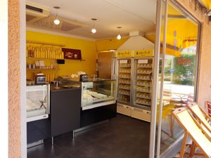 Interior at Hasta Glaces in Sion
