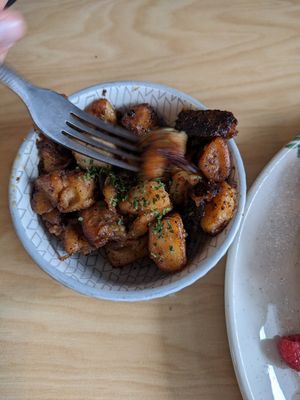 Accompagnement de patates déjeuner at Le Charlotte in Mont-tremblant