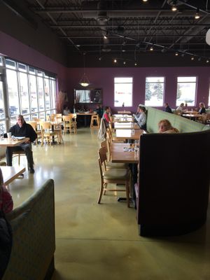 Dining area at Peoples Organic in Eden Prairie