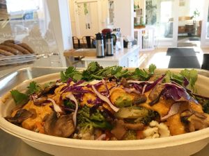 Curry Bowl at Mosaic in Lyndon