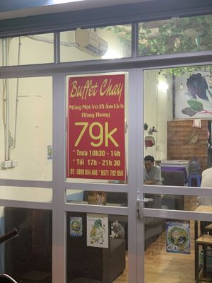 No buffet for dinner though  at Chay Tay Ho in Hanoi