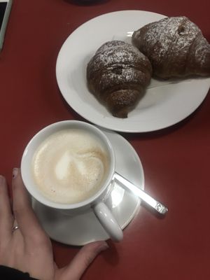 Vegan croissant and soy latte at Biasetto in Padua