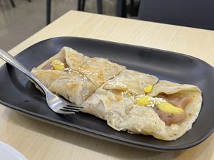 Taro and ginkgo Cantonese roll, 69 baht (plus 7% tax)  at Bai Plu House in Bangkok