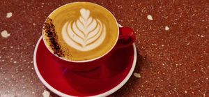 Capuccino amb llet de civada (alpro) at Hors Categorie in Girona