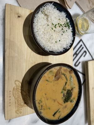 Vegan curry  at Hors Categorie in Girona