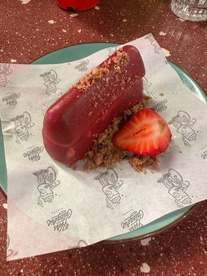 Pink lady (dessert) at Hors Categorie in Girona