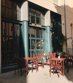 Exterior social media at Hors Categorie in Girona