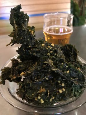 Kale chips at Hors Categorie in Girona