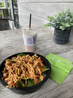 Buffalo bowl with smoothie with mango and strawberry (forgot the name) at Juice Mafia in Hallandale Beach