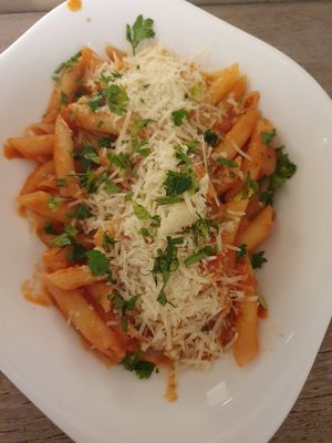 Arrabbiata with vegan parmesan at Vapiano in Santiago