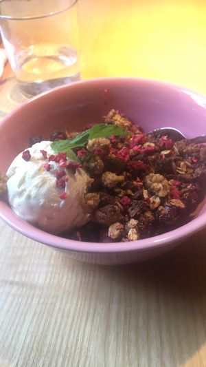 Apple crumble  at RoseHip Bistro - Pylimo in Vilnius