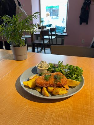 "Fish" and chips at RoseHip Bistro - Pylimo in Vilnius