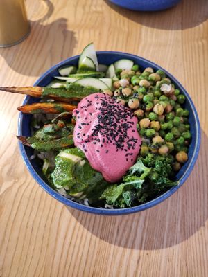 Pink Hummus at RoseHip Bistro - Pylimo in Vilnius