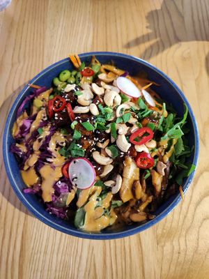 Teriyaki Tempeh Bowl at RoseHip Bistro - Pylimo in Vilnius