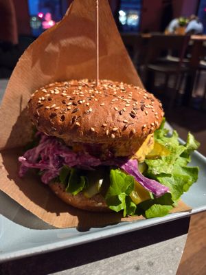 Barbecue burger at RoseHip Bistro - Pylimo in Vilnius