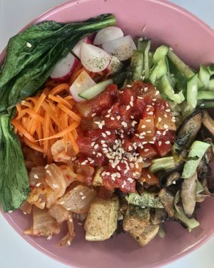 Asian bowl at RoseHip Bistro - Pylimo in Vilnius