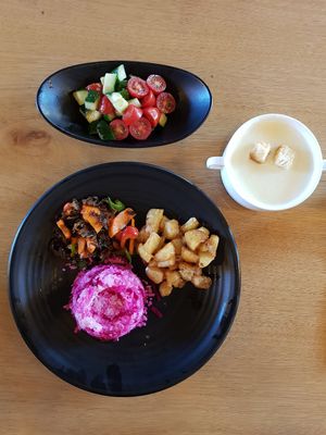 Vegetarian set menu at Arvin Restaurant and Coffee Shop in Olgii