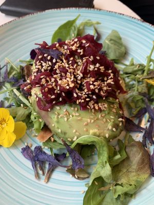 Avocadomacka  at Eko-Logiskt konceptcafé in Falkenberg